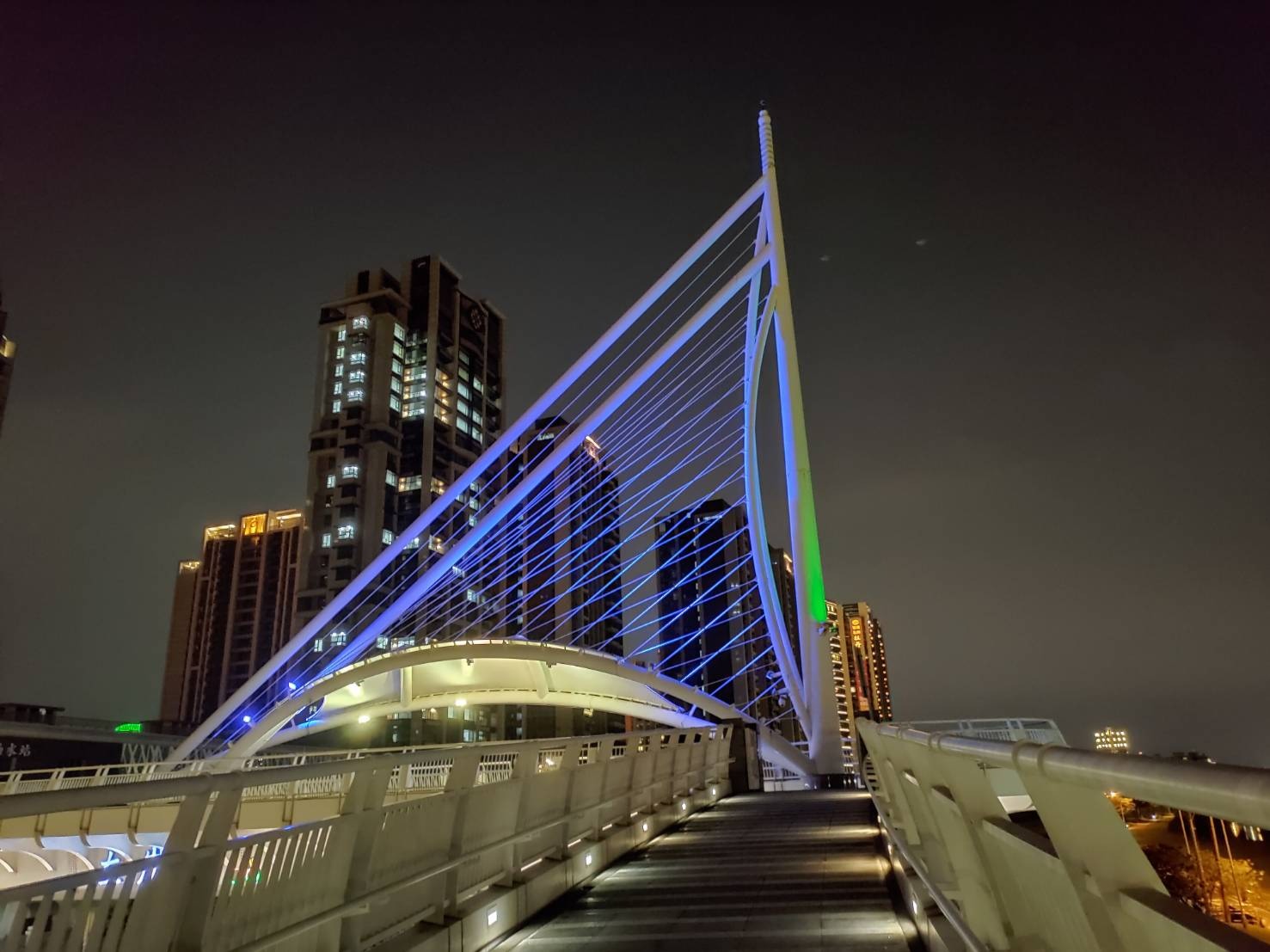 遠雄左岸橋〈Farglory Left Bank Bridge〉