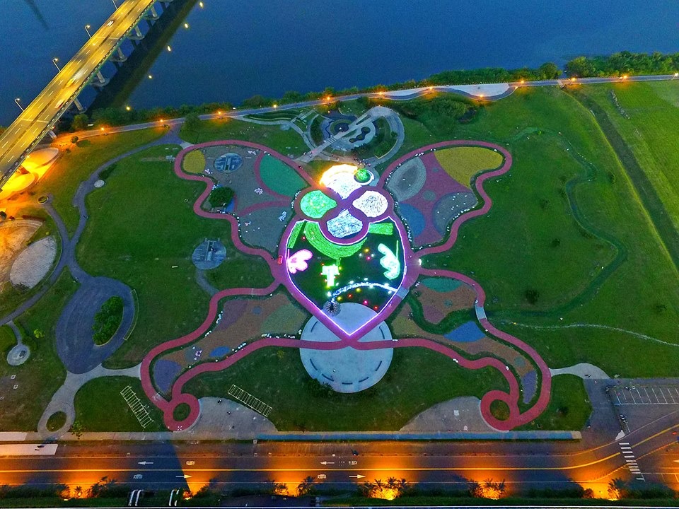 （圖說：板橋蝴蝶公園夜景）  圖片來源：我的新北市