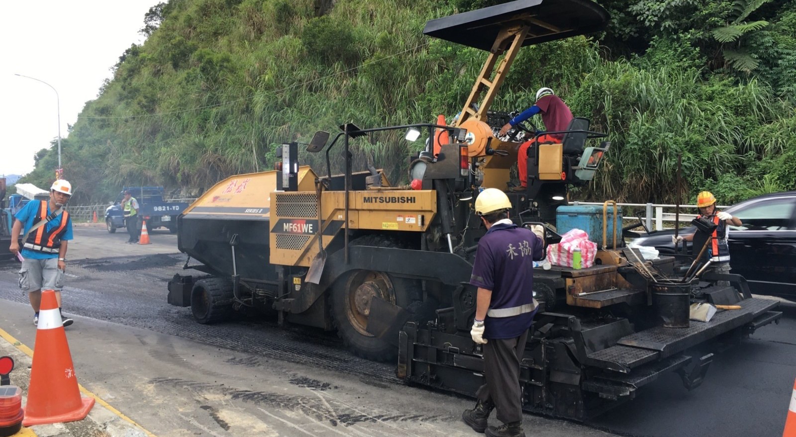 （圖說：道路銑刨工程畫面）